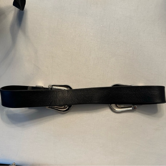 B-low the belt double belt - Picture 3 of 4